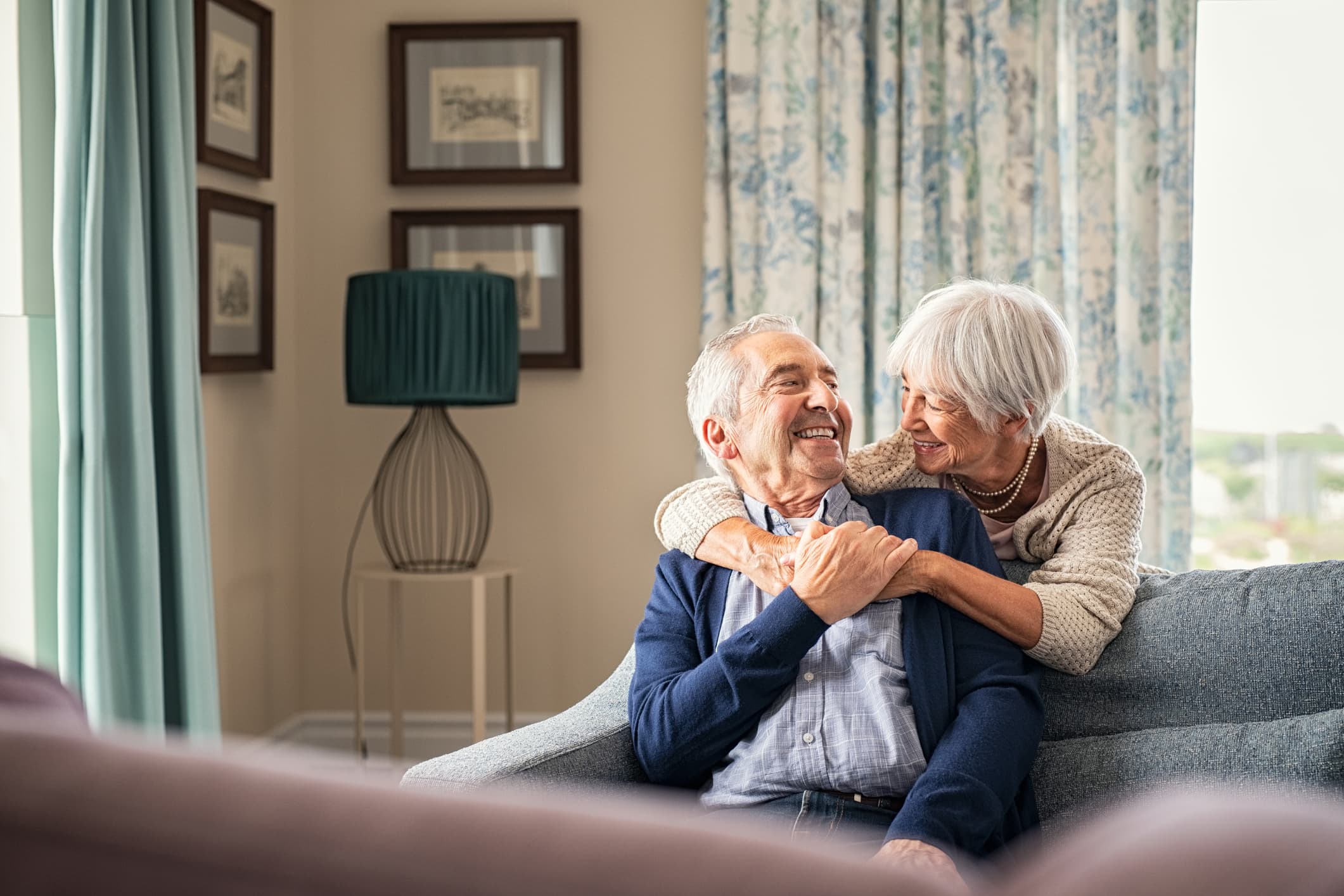 Cómo adaptar tu casa para una persona mayor: Guía completa 2025